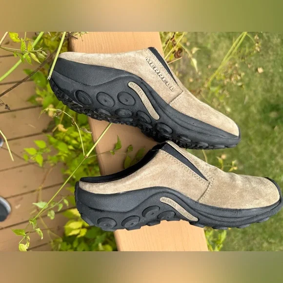 Merrell Women’s Taupe and Black Jungle slide Clogs - Picture 5 of 9